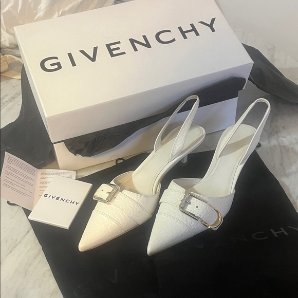 Givenchy Shoes - Givenchy White Box with Black Logo